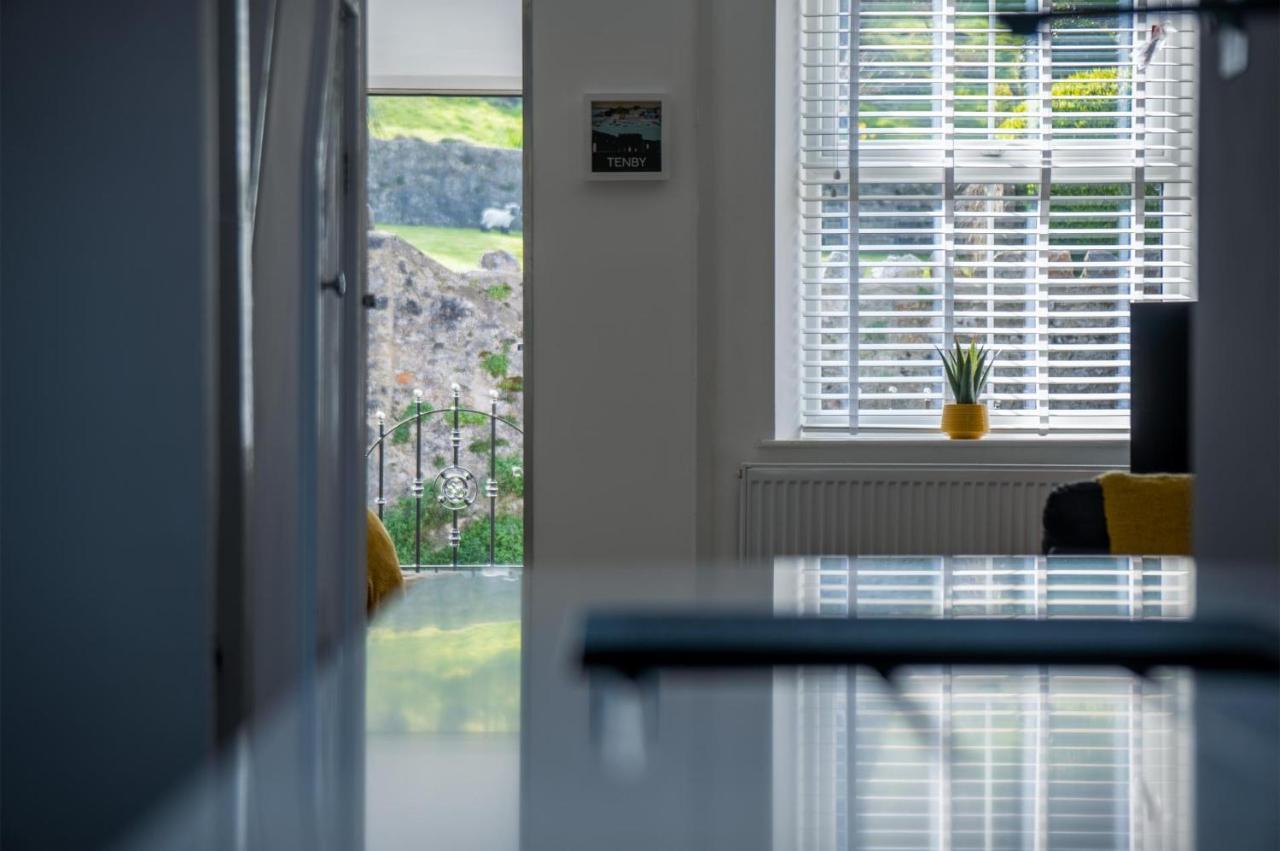 Hawtree Cottage - 2 Bedroom Cottage - Тенби Экстерьер фото