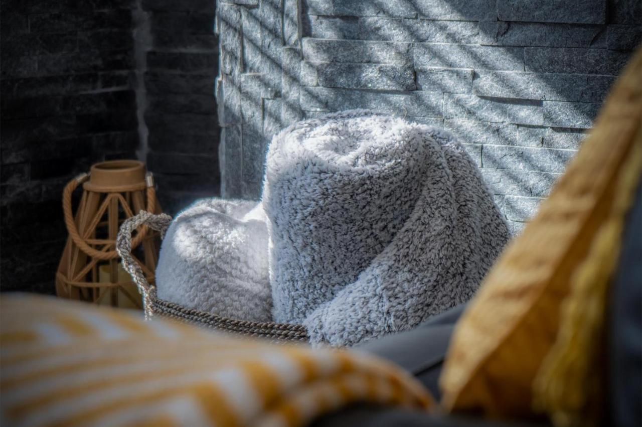 Hawtree Cottage - 2 Bedroom Cottage - Тенби Экстерьер фото