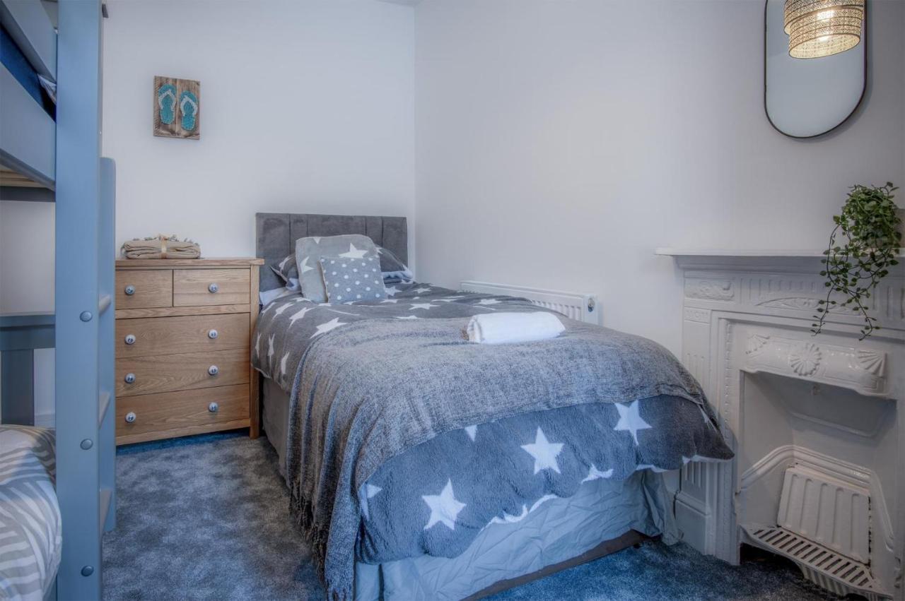 Hawtree Cottage - 2 Bedroom Cottage - Тенби Экстерьер фото