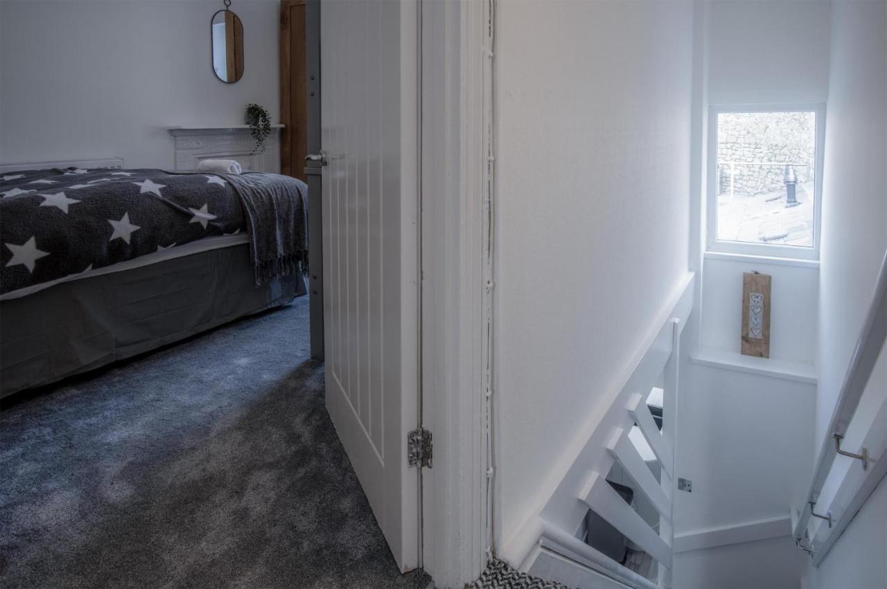 Hawtree Cottage - 2 Bedroom Cottage - Тенби Экстерьер фото